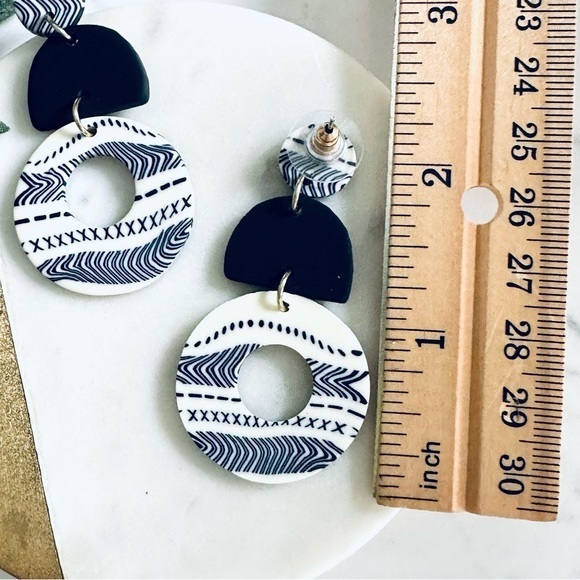 2/$30🌵 Bohemian Geo Tribal Circle Cutout Navy Ivory Polymer Clay Earrings Boho - Picture 4 of 5